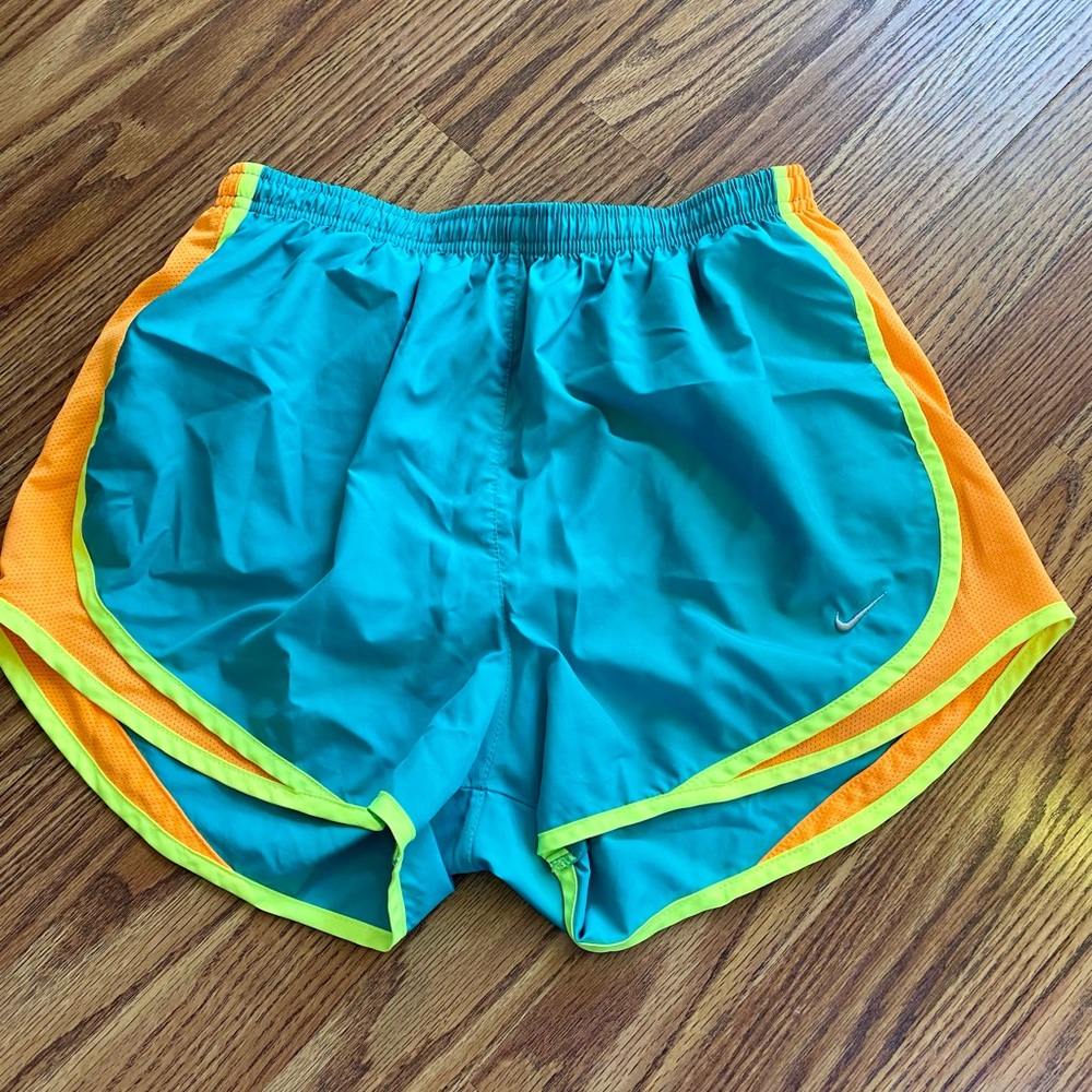 Nike Women’s Tempo running shorts